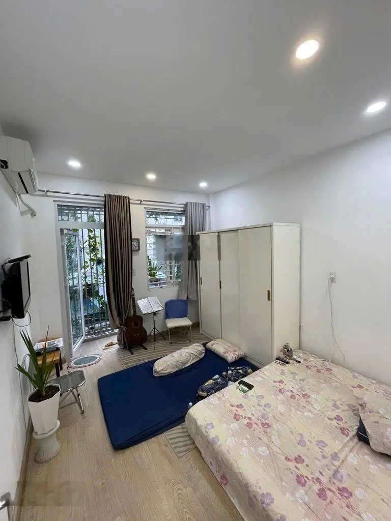 Bán nhà đường số 42, Tân Quy, Quận 7 Dt 3,6 x 8m, 1 trệt, 1 lầu, 1 Sân Thượng. Gồm 1 Phòng khác