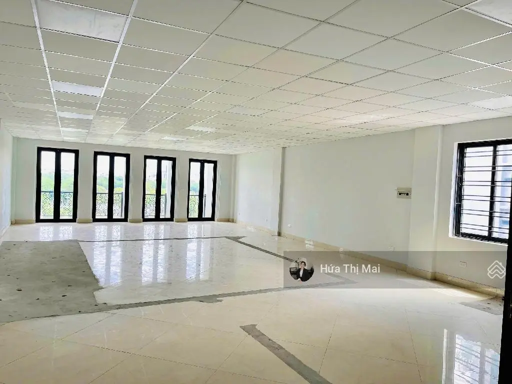 Bán gấp toà văn phòng 9 tầng mặt hồ Ba Mẫu, 155m có hầm, mt 8.5m, doanh thu 250tr/tháng