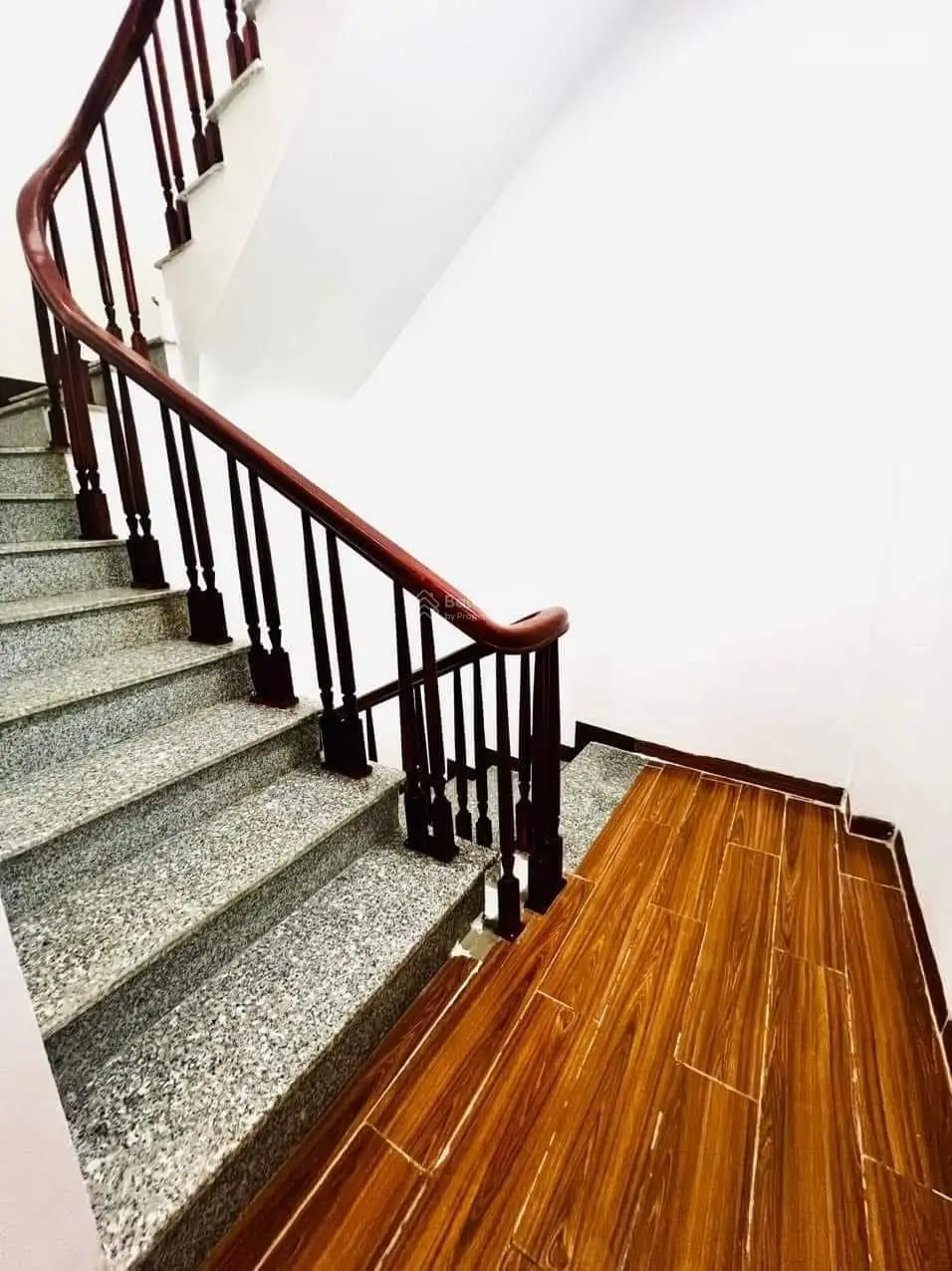 Bán gấp nhà mới 4 tầng full NT 33m2, MT 3,8m giá 2.45 tỷ gần trường Phenika, ngõ nông, thông