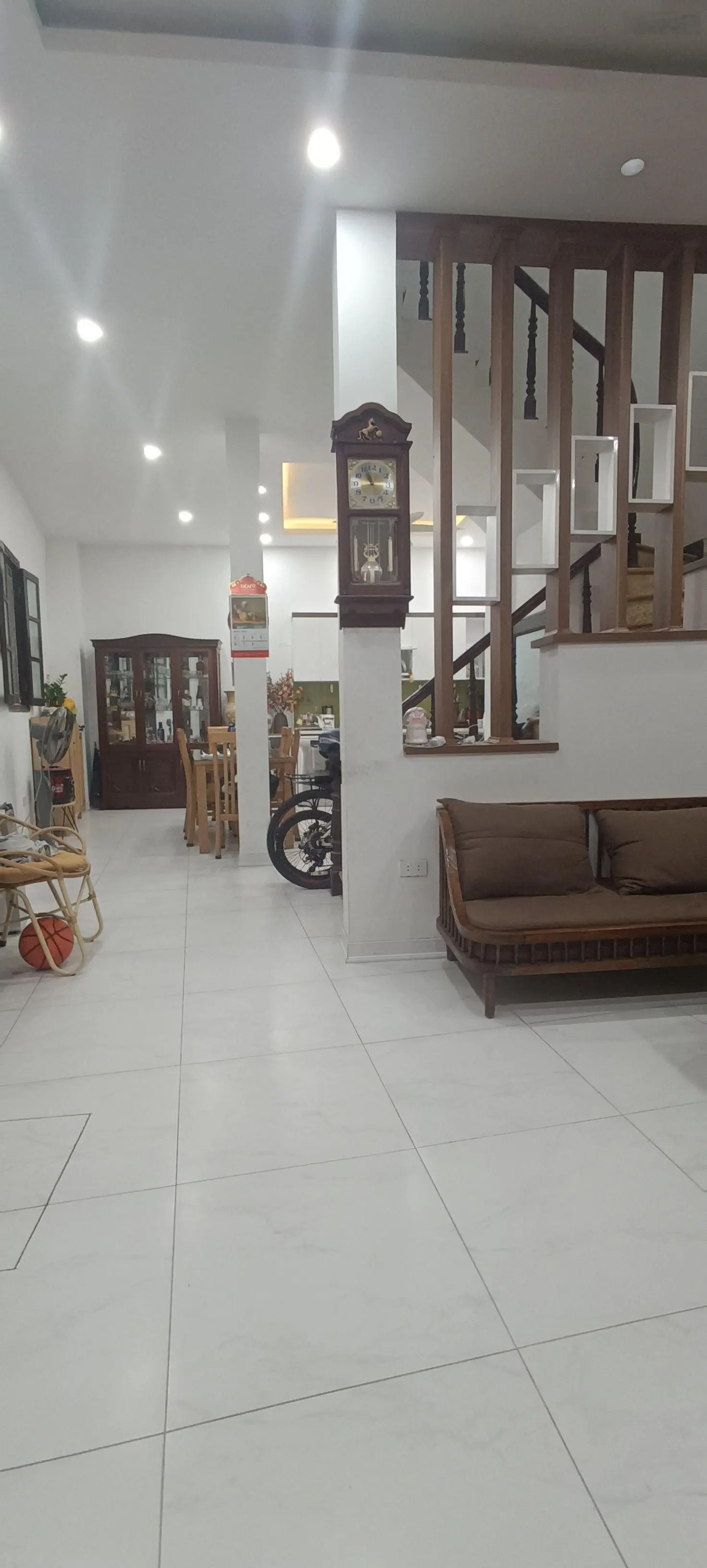 Tôi chính chủ bán nhà Phú Thượng, An Dương Vương 45m2 4PN. Ô chờ thang máy. Nhà mới tự xây ở. 6.9tỷ