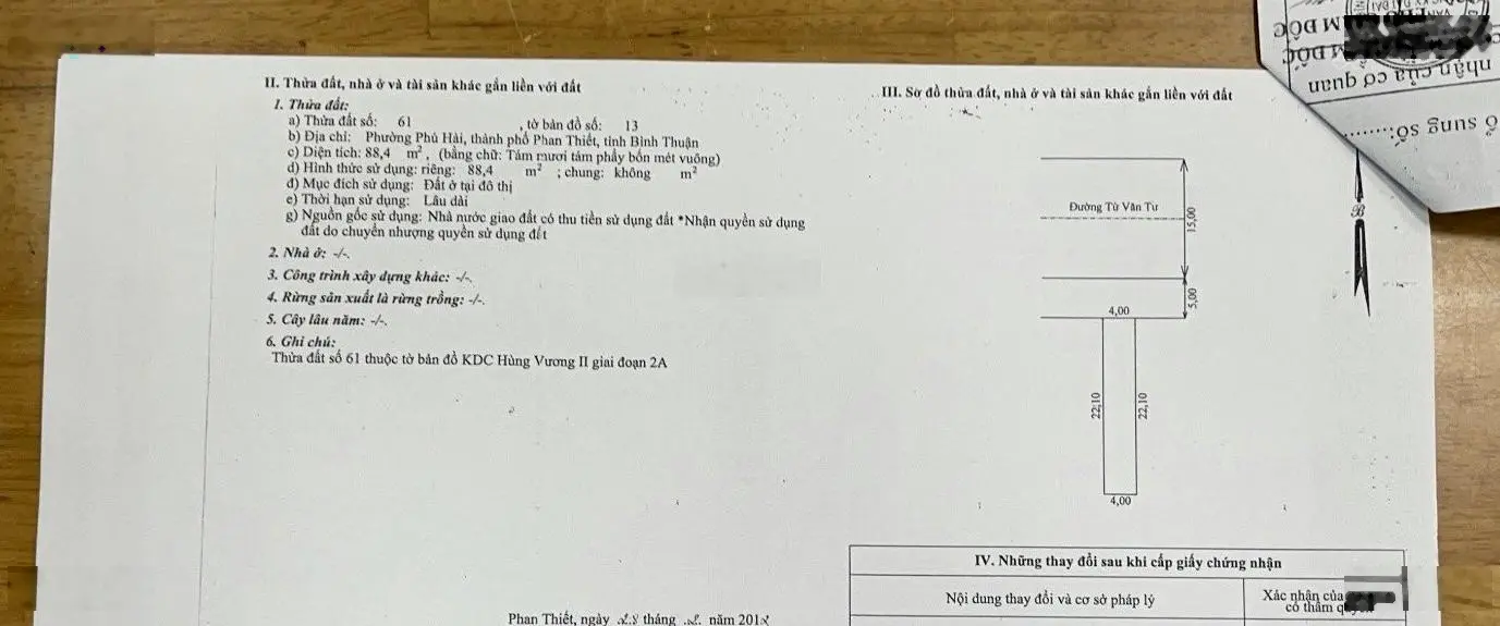 Bán căn nhà mặt phố thiết kế hiện đại, đầy đủ nội thất chỉ việc dọn vào ở