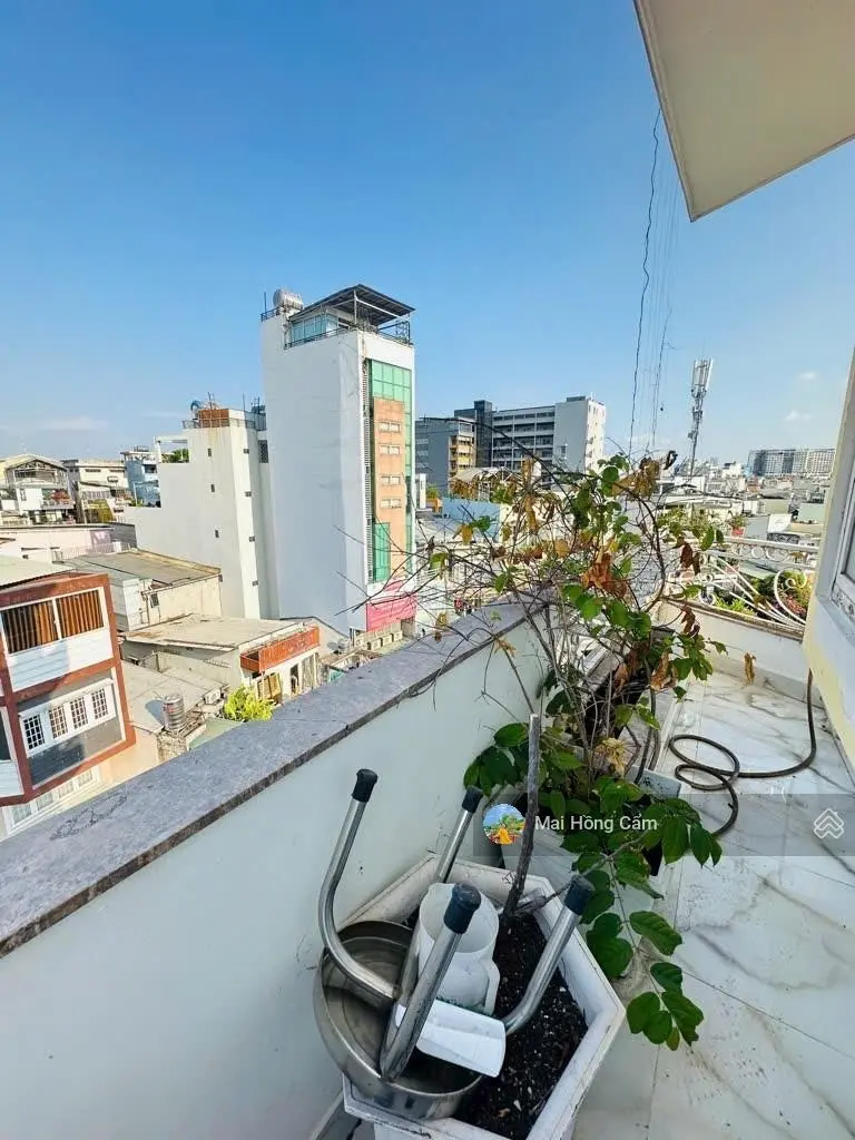 Bán nhà mặt tiền 6 tầng có thang máy vị trí trung tâm kinh doanh đa ngành