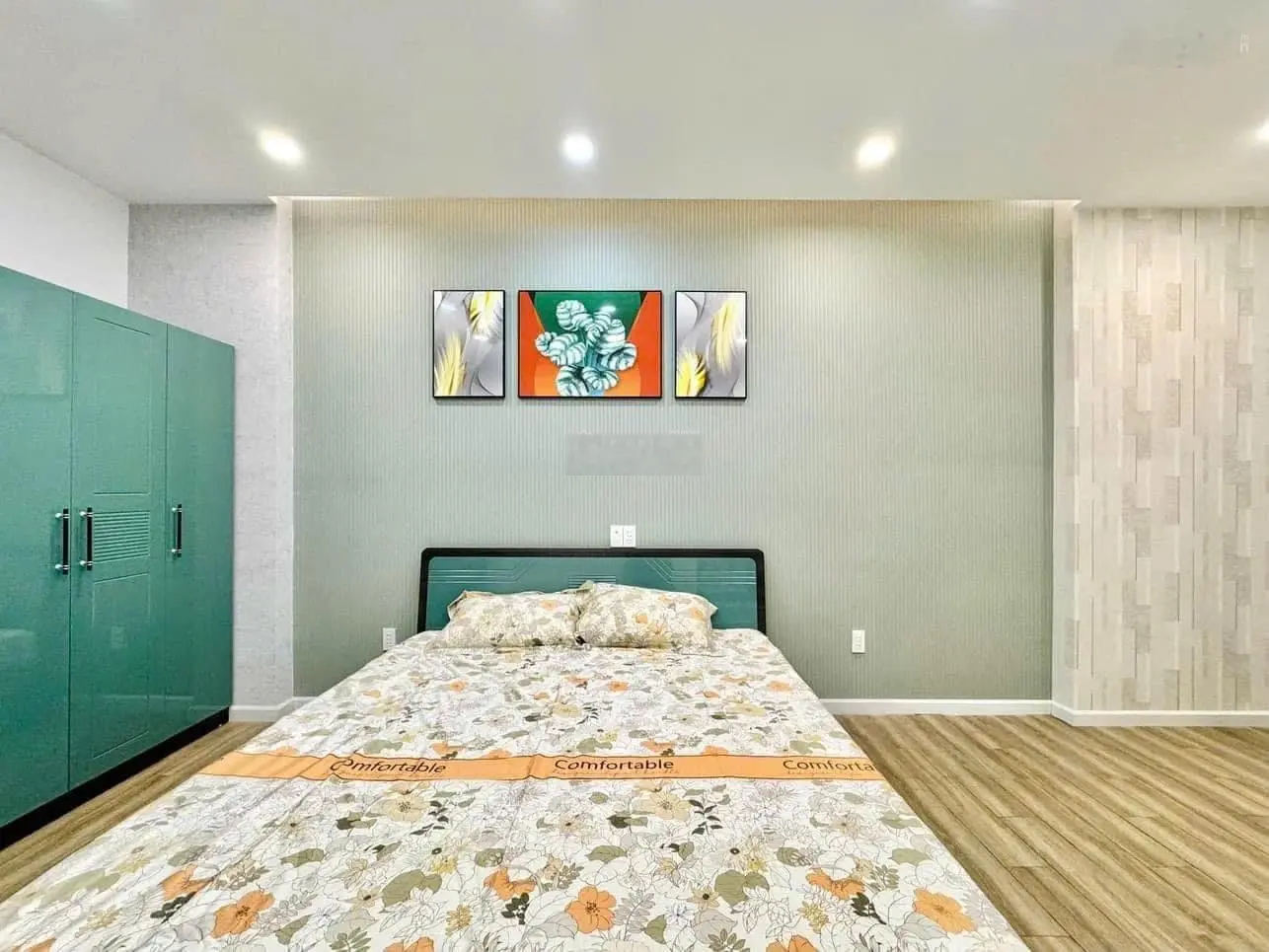 Chính chủ cần bán gấp nhà HXH ngay KDC sầm uất Đ. Phan Xích Long Phú Nhuận. Giá 4tỷ688TR, DT 64m2