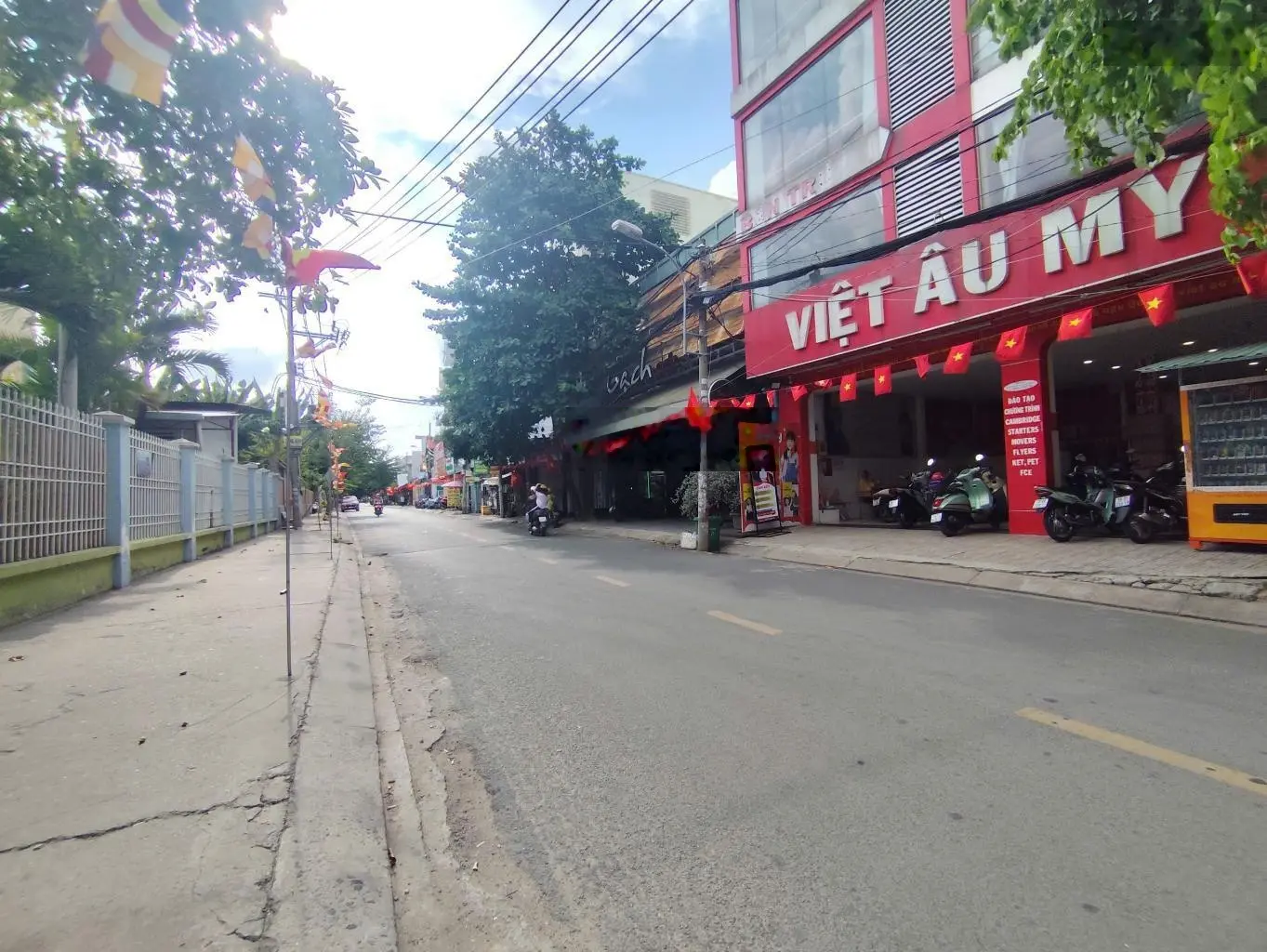 Bán tòa nhà trung mỹ tây quận 12- 240m2- 4 tầng- dòng tiền 85tr- hơn 26 tỷ
