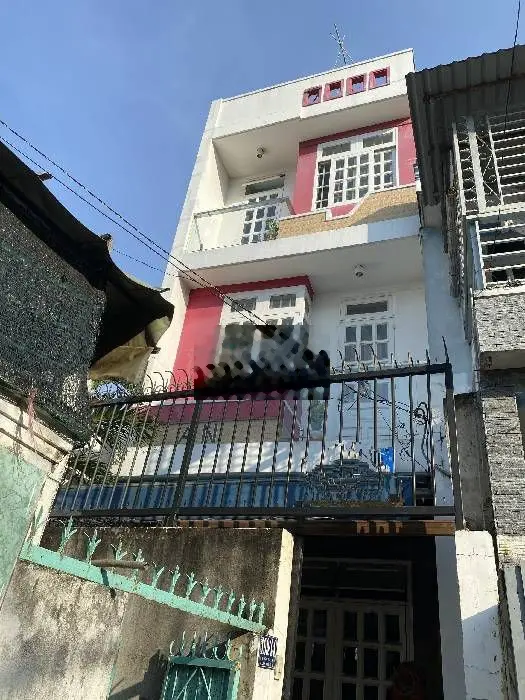 BÁN NHÀ 4 TẦNG, HẺM XE HƠI ĐỔ CỔNG, GẦN PHẠM VĂN ĐỒNG, 60M, 4,95 TỶ.