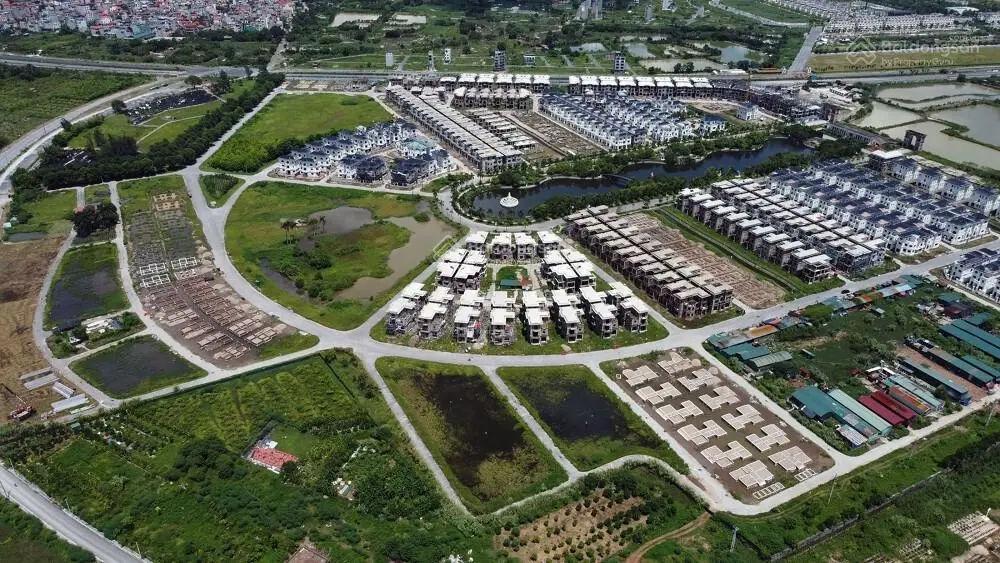 Chính chủ bán biệt thự đơn lập 306m2 hướng Đông Nam view công viên vườn hoa giá tốt. LH: 0941 613 ***