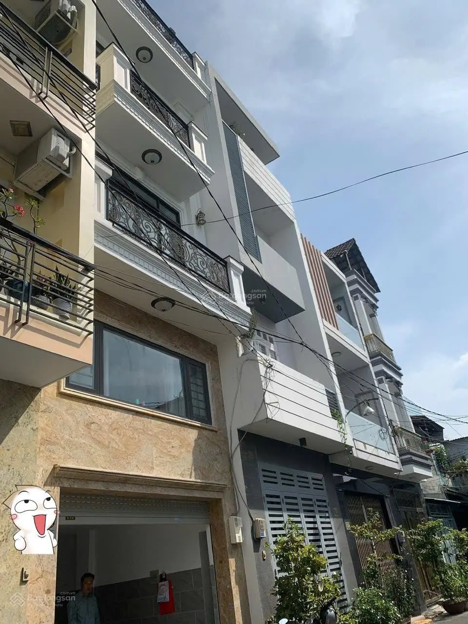 Siêu phẩm bình tân nhà mới đẹp ở liền 4 tầng 5pn - gara xe - sân thượng, hẻm nhựa 8m thông