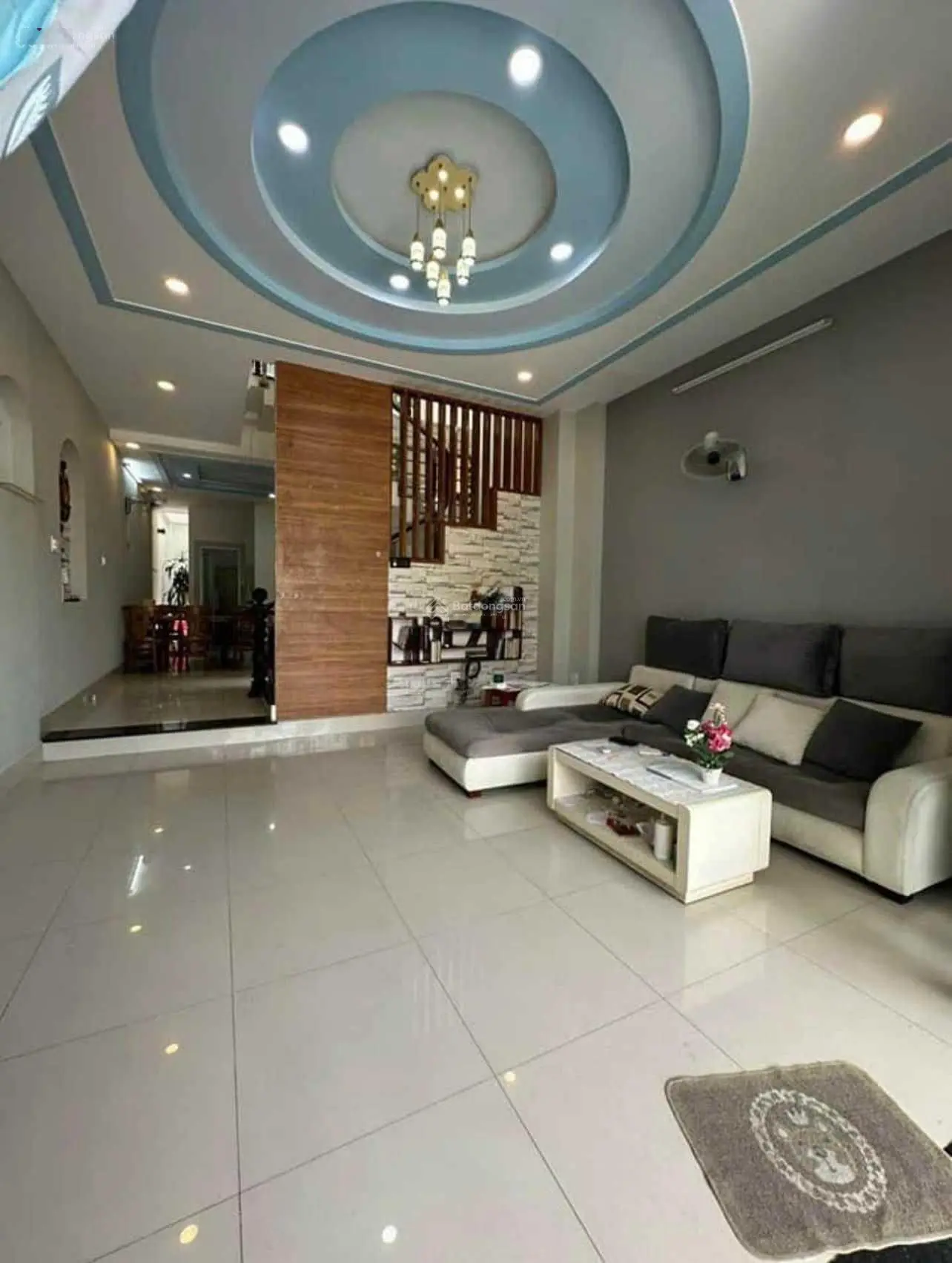Chú Thảo cần tiền làm ăn bán nhà Đường Thái Phiên, P8, Q11. Giá 3,660 tỷ | DT 60,16m2 hẻm xe hơi