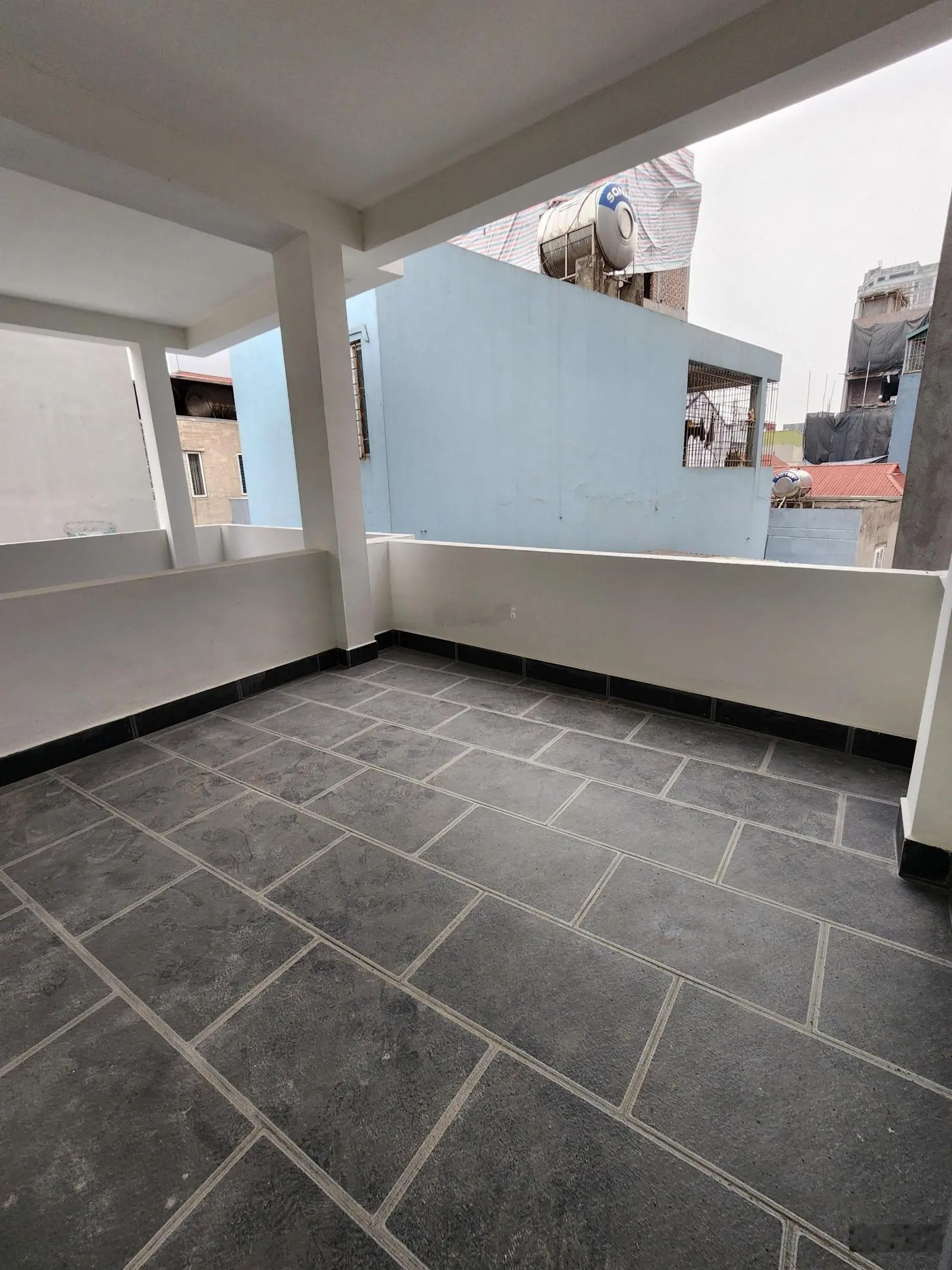 Chị gái nhờ bán hộ nhà mới 30m2, 5 tầng, mặt tiền 4m. Nam Từ Liêm