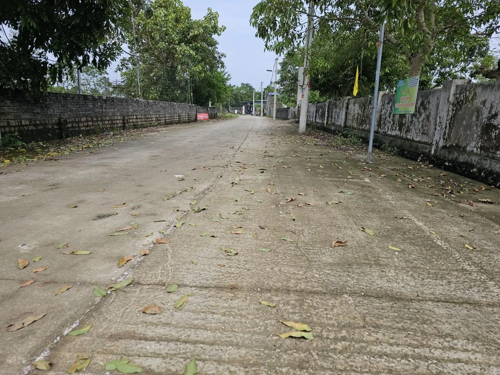 Chu cần bán 517m2 thổ cư 200m2 tại thôn Đông Nam xã Nam Phương Tiến Chương Mỹ. Giá cực sốc