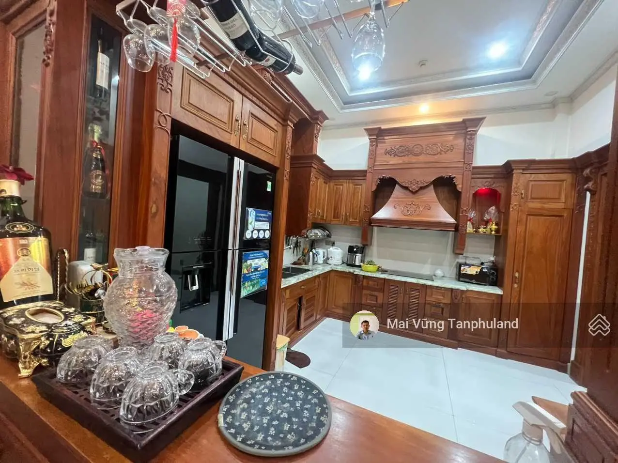 Bán căn biệt thự góc 2 mặt tiền đẹp - Phường Tân Quý, Quận Tân Phú (3 lầu + sân thượng)