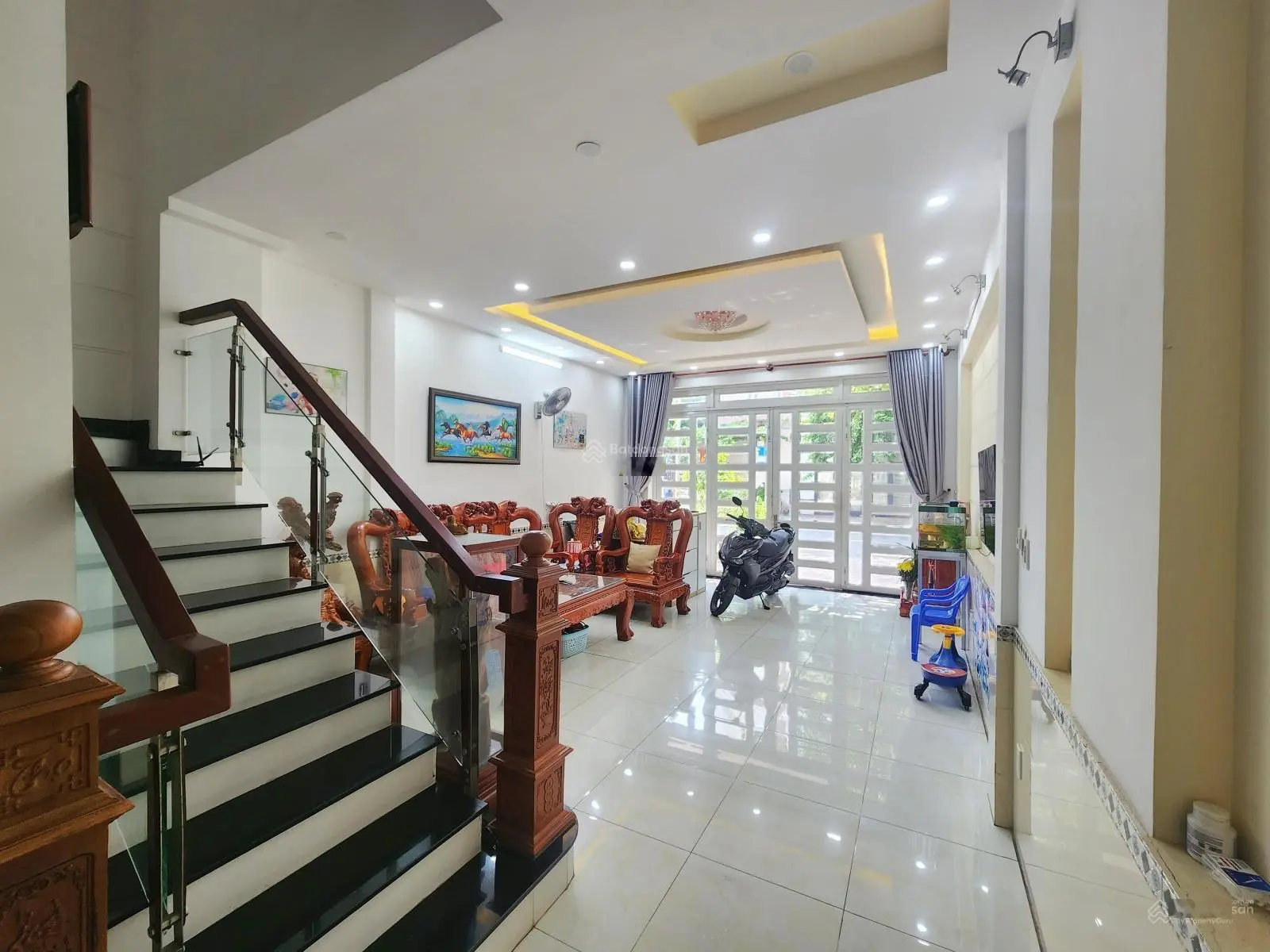Chủ bán nhà 2 tầng cực đẹp trung tâm TP. Thuận An Gần QL13 - chợ đêm, nhỉnh 3 tỷ tl