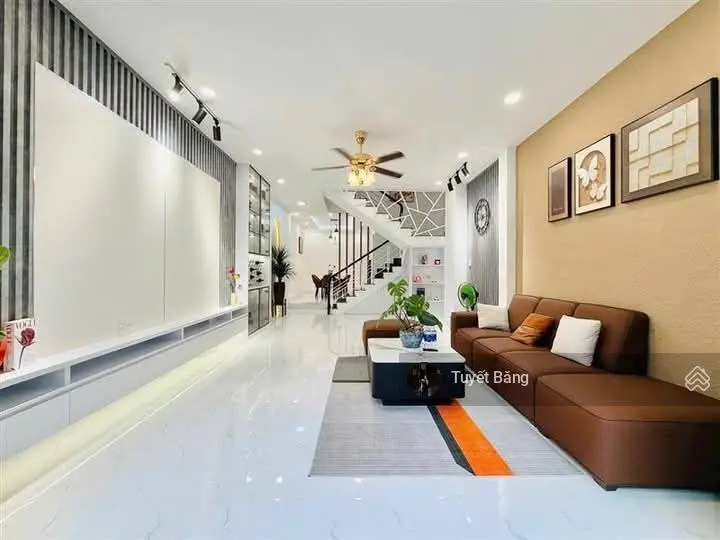 Chỉ vỏn vẹn 2 tỷ 9 có ngay nhà đẹp Lã Xuân Oai,Long Trường,quận 9.Cách Khu Công Nghệ Cao 2km.