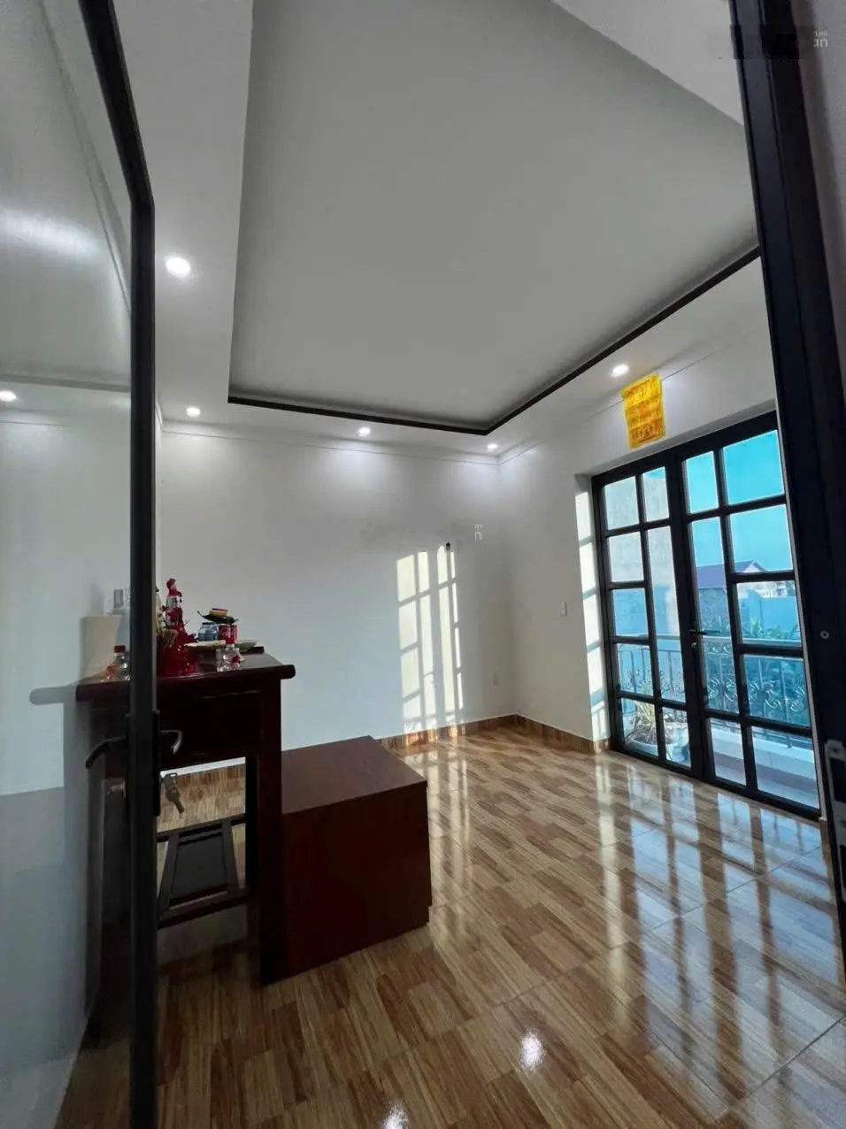 Duy nhất căn nhà 3 tầng ngõ thông tại tổ 7 TT An Dương. LH: 0934605994