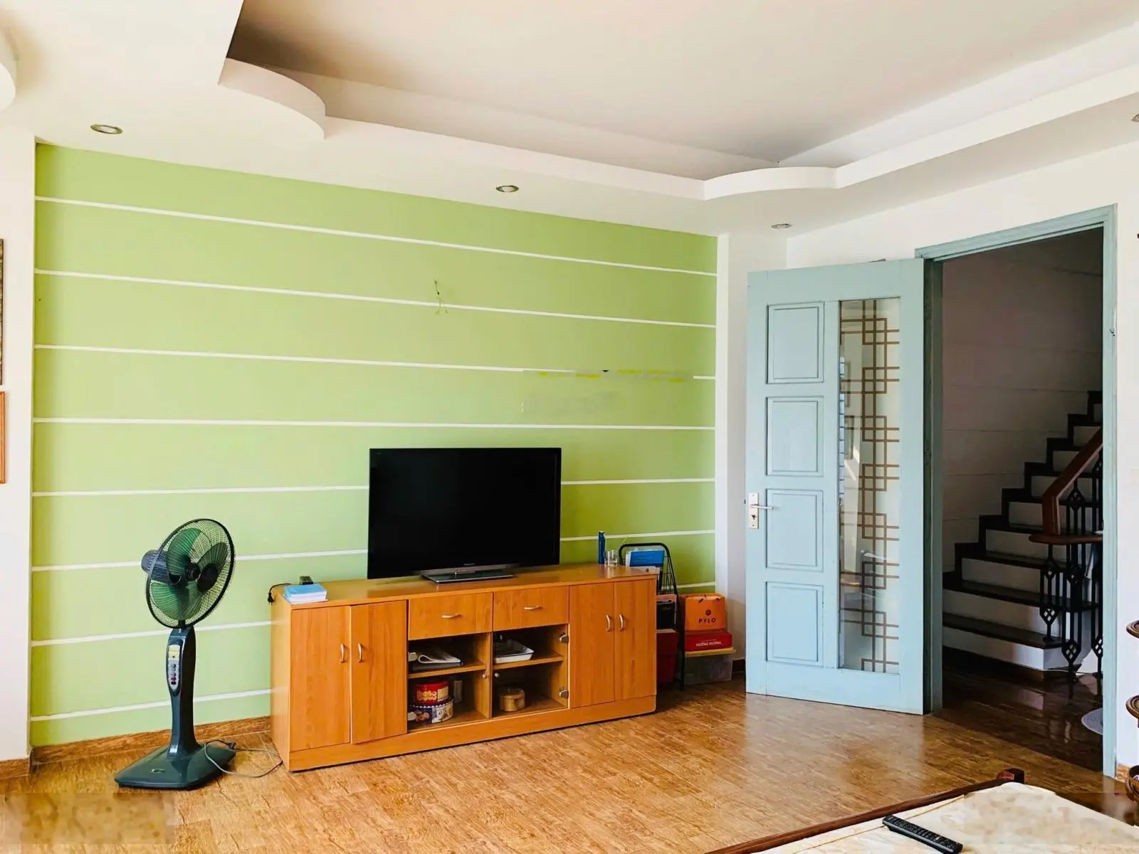 Bán Nhà Nguyễn Văn Huyên 38M x 5T Chỉ 11,6 Tỷ. Phân lô, ô tô tránh, 2 thoáng