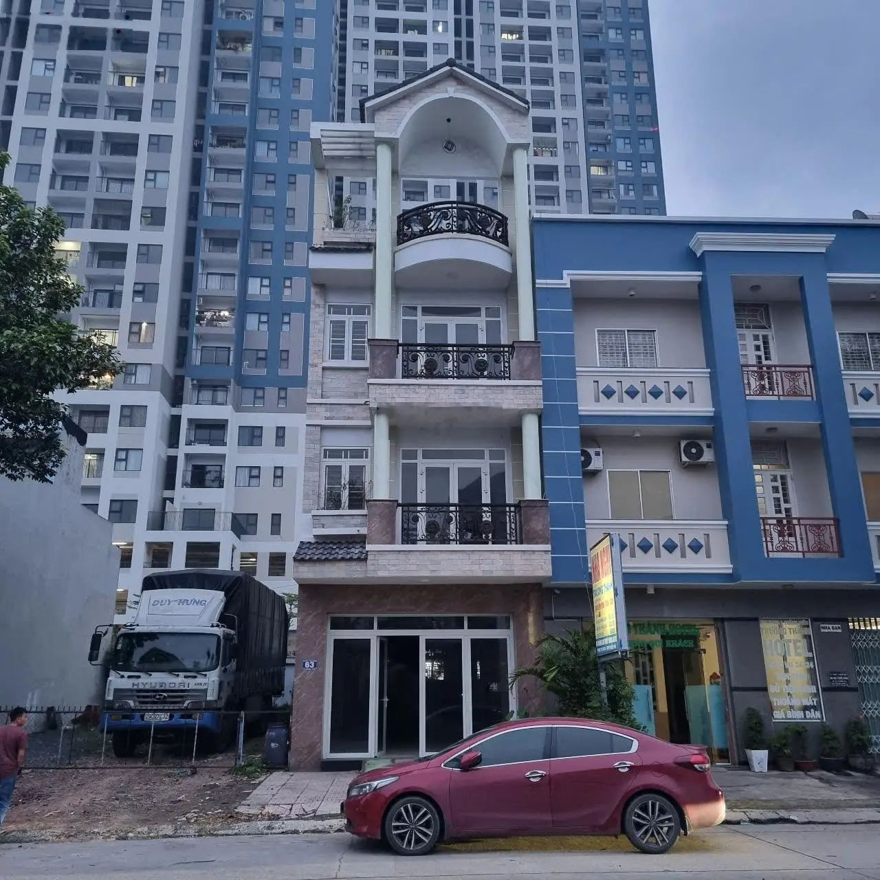 Bán căn nhà 4 tầng sau Vincom 550 Dĩ An cho nhà đầu tư