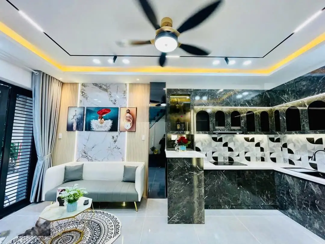 Bán nhanh nhà Hồ Văn Huê,p9, Phú Nhuận gần Công Viên Gia Định DT 60m2 hẻm xe hơi, giá 2ty800, SHR
