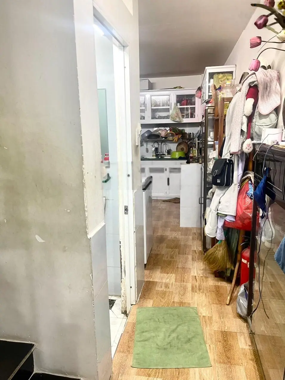 Nhà 1 trệt 1 lầu HXH, 2 PN, DT 40m2, Đường 35 ngay chợ Hiệp Bình, Thủ Đức, SHR