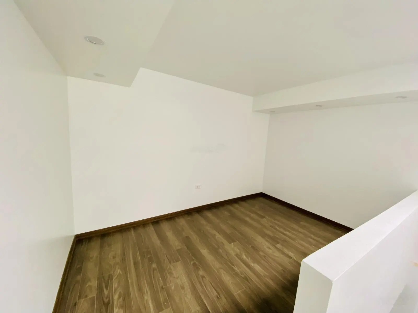 Bán nhà phố kim ngưu- hai bà trưng- 45m2 4 tầng- ngõ nông- gần phố- chỉ hơn 6 tỷ còn thương lượng