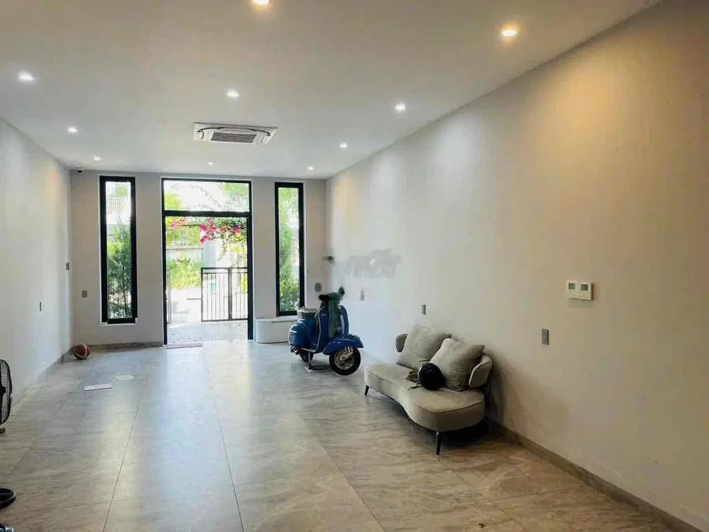 Chính chủ bán nhà đẹp 3 tầng sát sông khu Nam Việt Á