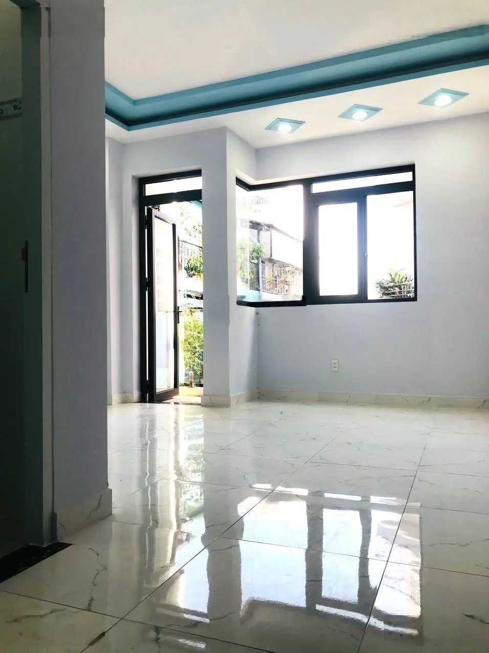Bán nhà 5,7 tỷ cách Huỳnh Tấn Phát chỉ 50m, P. Tân Thuận Đông, Quận 7, DT: 4,52 x 12m (nở hậu 11m)