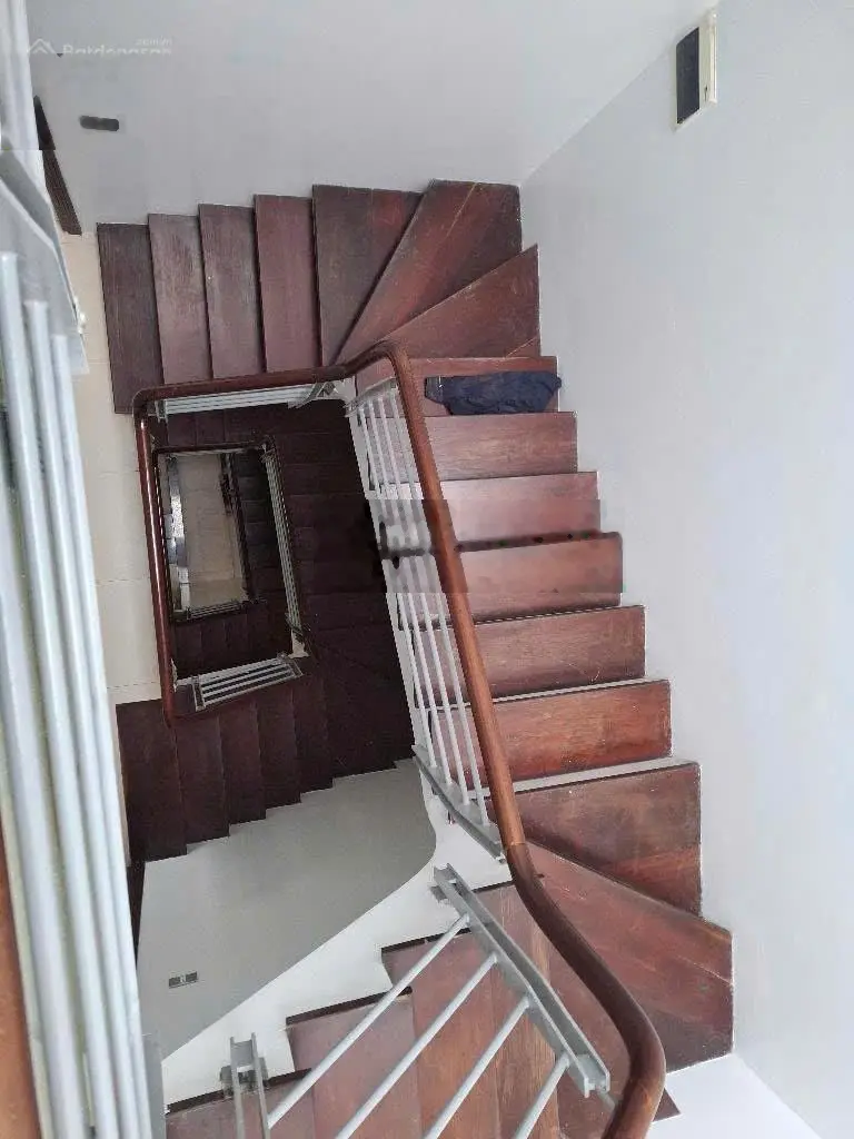 Phố Nguyễn Văn Huyên - Trước nhà Thoáng Vĩnh viễn - DT 82m x4 T - MT 5.6m - chỉ từ 27ty