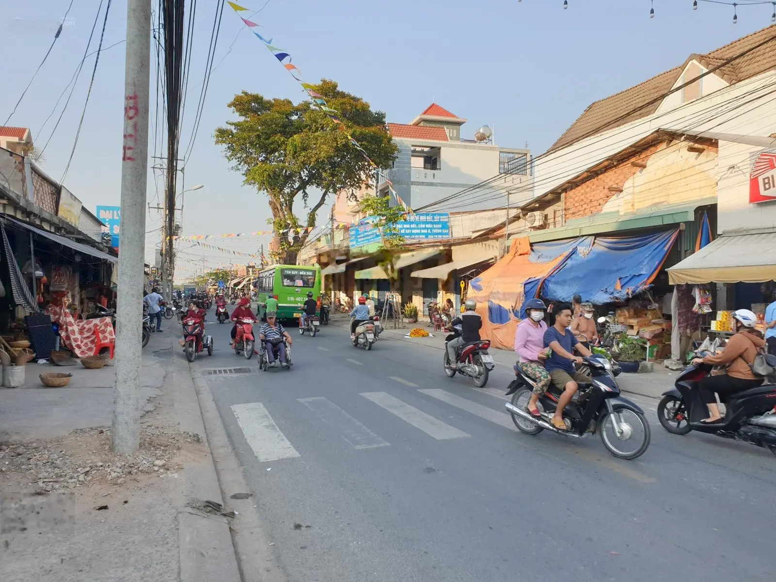 Bán đất xã Phú Hòa Đông, Củ Chi, 1 sẹc 200m Huỳnh Thị Bảng, 303m2 (6.5x47m) XD hoàn công được ngay