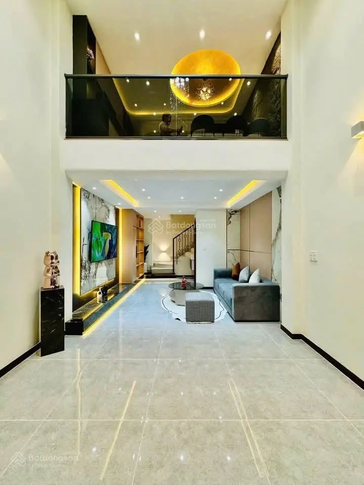 Siêu phẩm nhà ngộp đ.Nam Cao, Quận 9. Giá 2,35 tỷ, DT 64m2, LH Như 0766372453, sang tên ngay