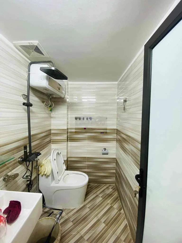 Bán nhà đẹp Quan Nhân! Ngõ 3 gác tránh, ra phố chỉ 1 phút, DT 35m2