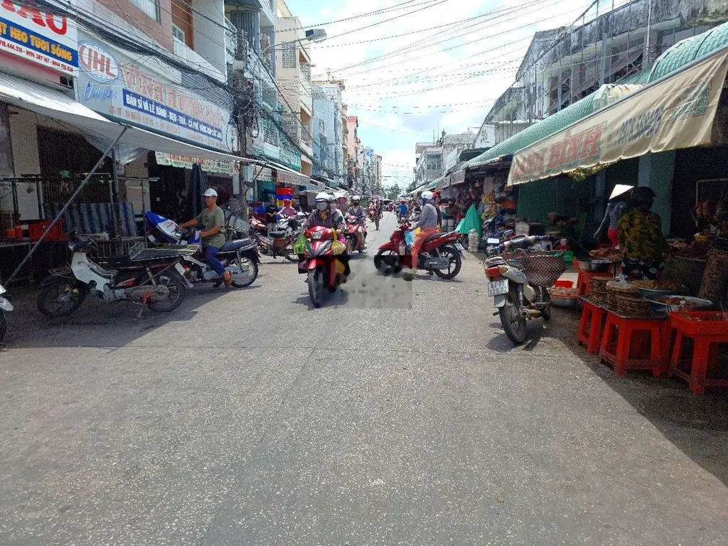 BÁN NHÀ TRỆT LẦU ĐƯỜNG 3/2 NGAY TRUNG TÂM CHỢ LỚN TP. SÓC TRĂNG