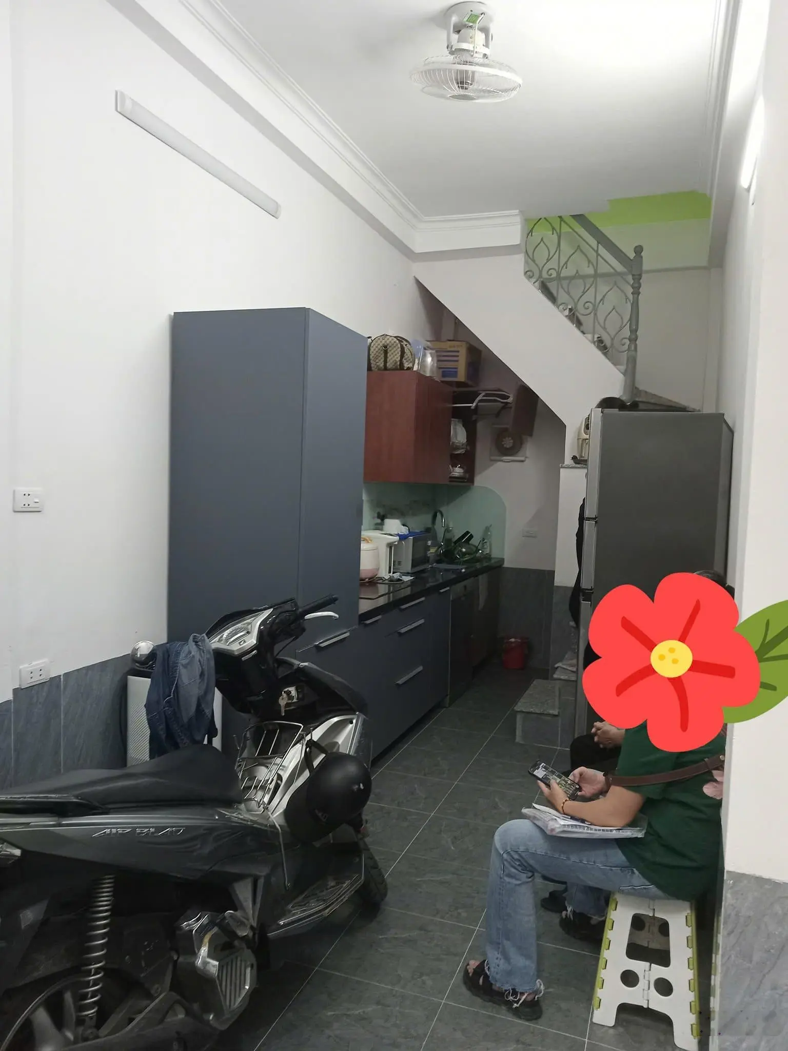 3.45 tỷ-trương định-bạch mai-4 tầng ở ngay- gần phố-full đồ