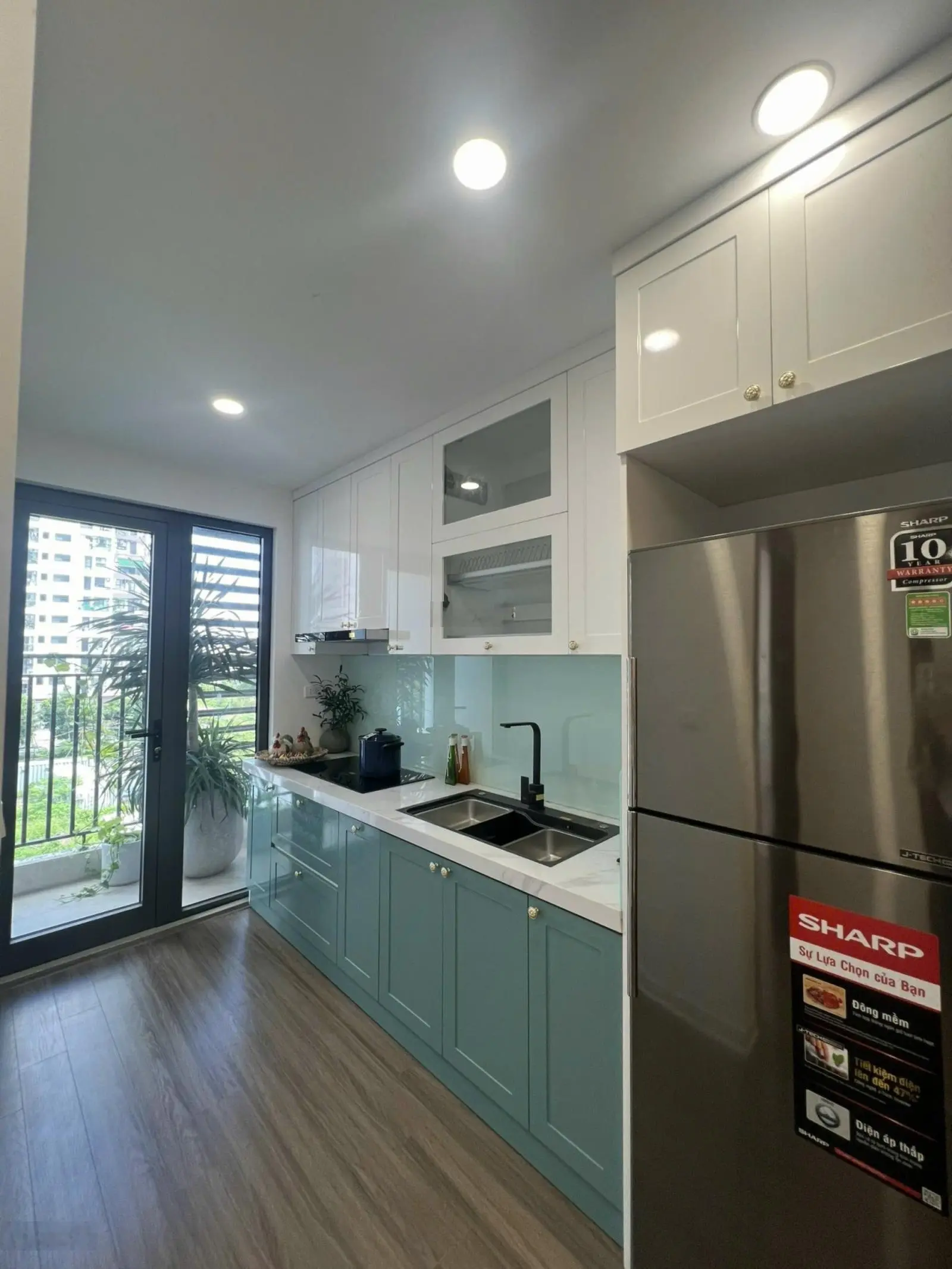 Tôi chính chủ cần bán gấp căn hộ chung cư 2 ngủ full nội thất liền tường LH 0945 362 ***