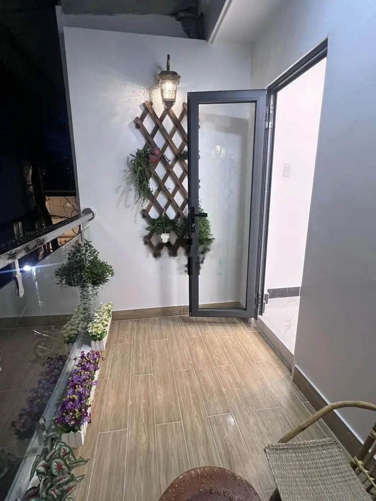 NHÀ BÁN, HẼM Ô TÔ, 2 TẦNG, KẾ BÊN CHỢ PHÚ XUÂN, GIÁP RANH QUẬN 7