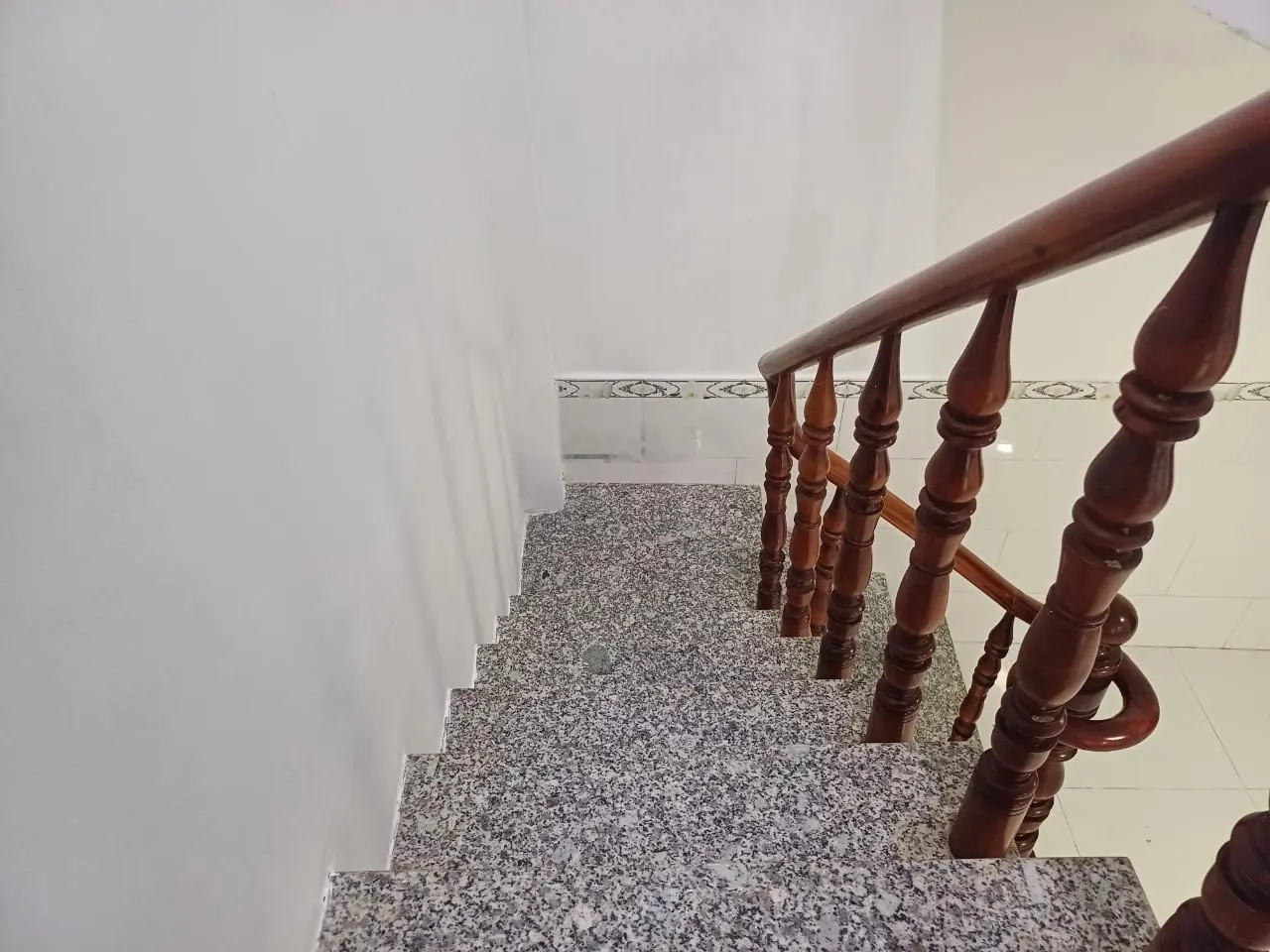 Cần bán nhà gấp ngay khu đô thị Thành Phố Dĩ An, giá 650tr