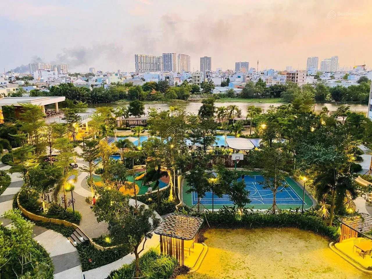 Bán căn hiếm 3PN diện tích 105m2 Palm Heights. Tầng cao, view đẹp. Giá bán 7.1 tỷ bao hết