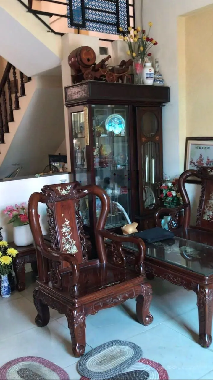 Bán nhà đường 68, 1 trệt 3 lầu, giá 8,5 tỷ. Sát Bệnh Viện Quân Y