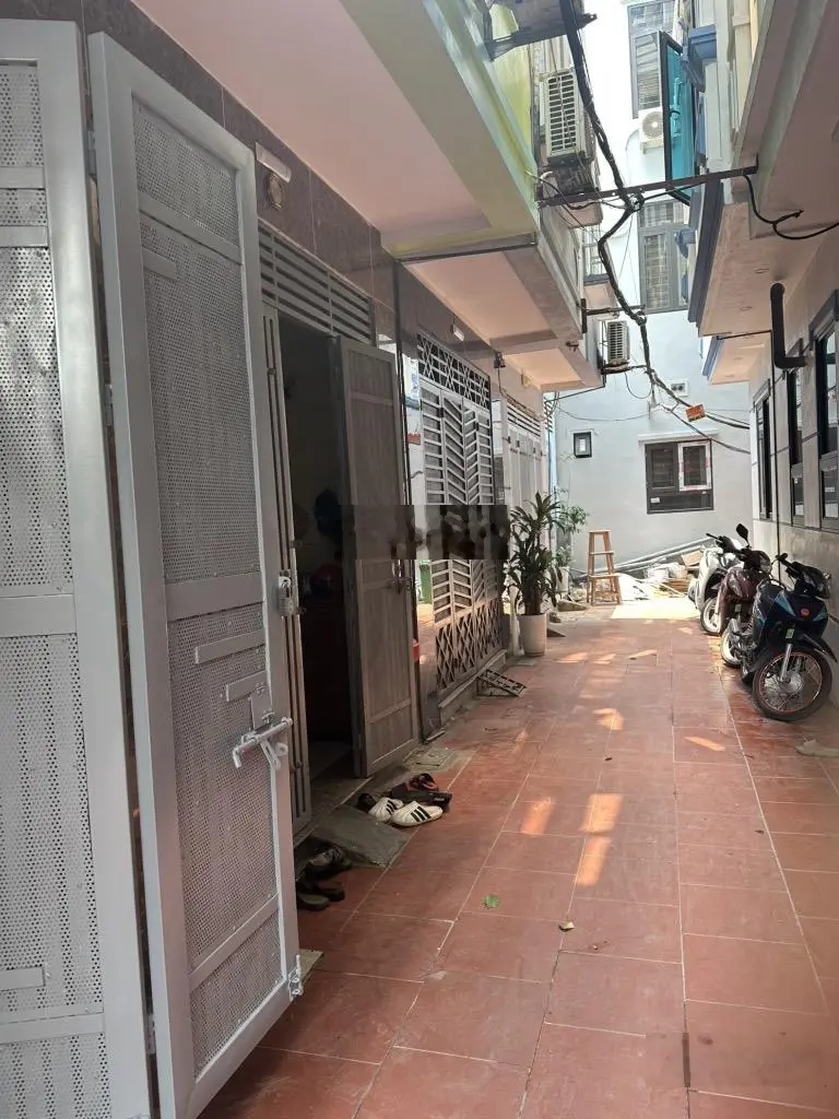 Chỉ hơn 6 đồng nhỏ có ngay nhà riêng 5 tầng mới xây gần KĐT Linh Đàm, 60m ra đường xe tải tránh