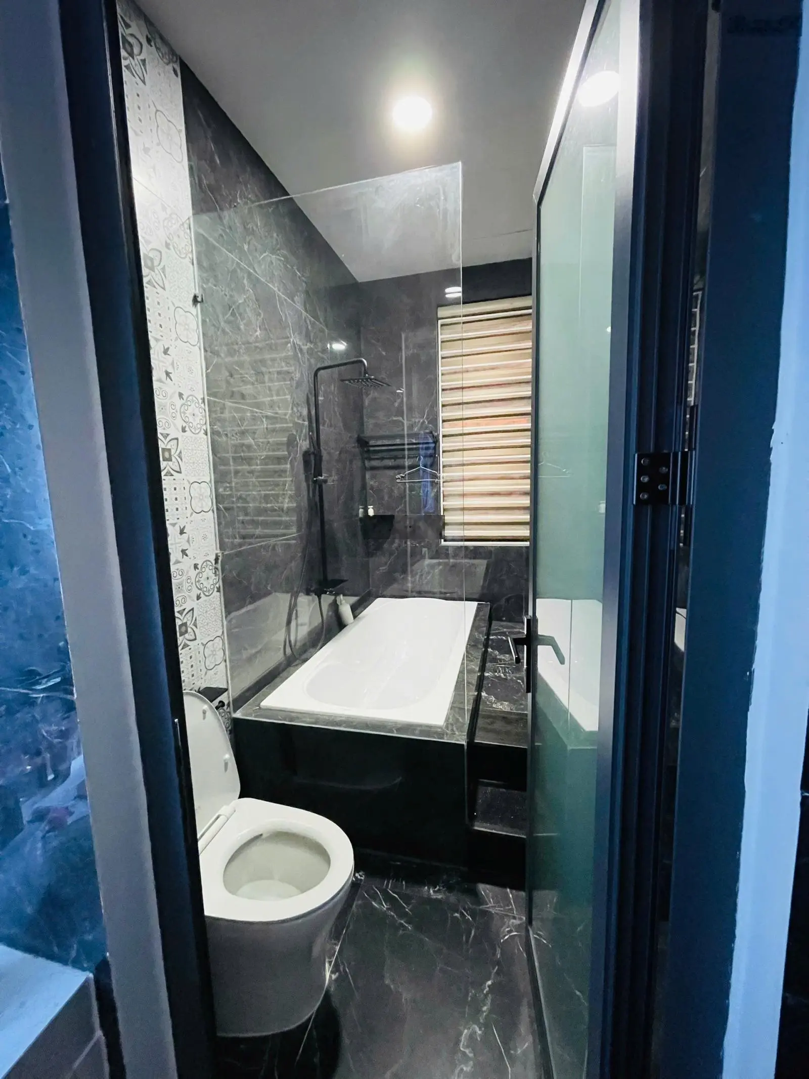 Bán nhà shophouse 3 tầng Lý Nhật Quang
