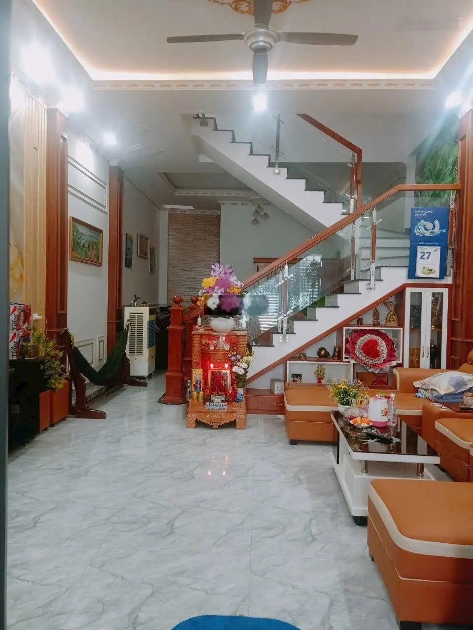 Nhà trệt - 2 lầu mới 95%. Gần chợ Dĩ An 1. Dt: 75m2. Đường 5m. Giá: 4.25 tỷ tl