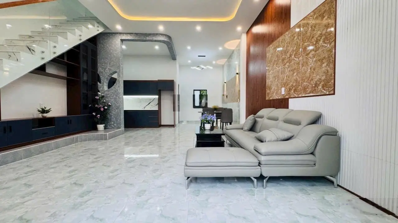 Bán nhà đẹp 1 trệt 1 lầu đúc - Thị trấn Diên Khánh, Khánh Hoà. Sổ đỏ, Giá: 1 tỷ 590tr đất ở đô thị