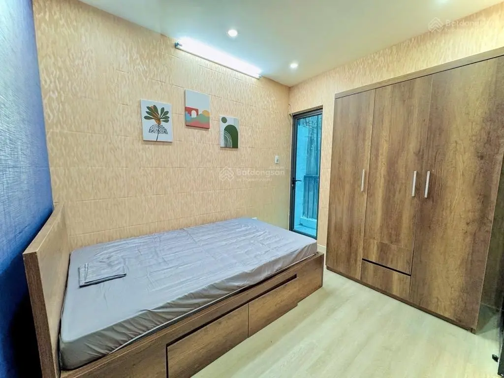Nhà mới tinh 5 tầng ba ngủ khép kín đủ công năng quận hai bà trưng chỉ hơn 3 tỷ.