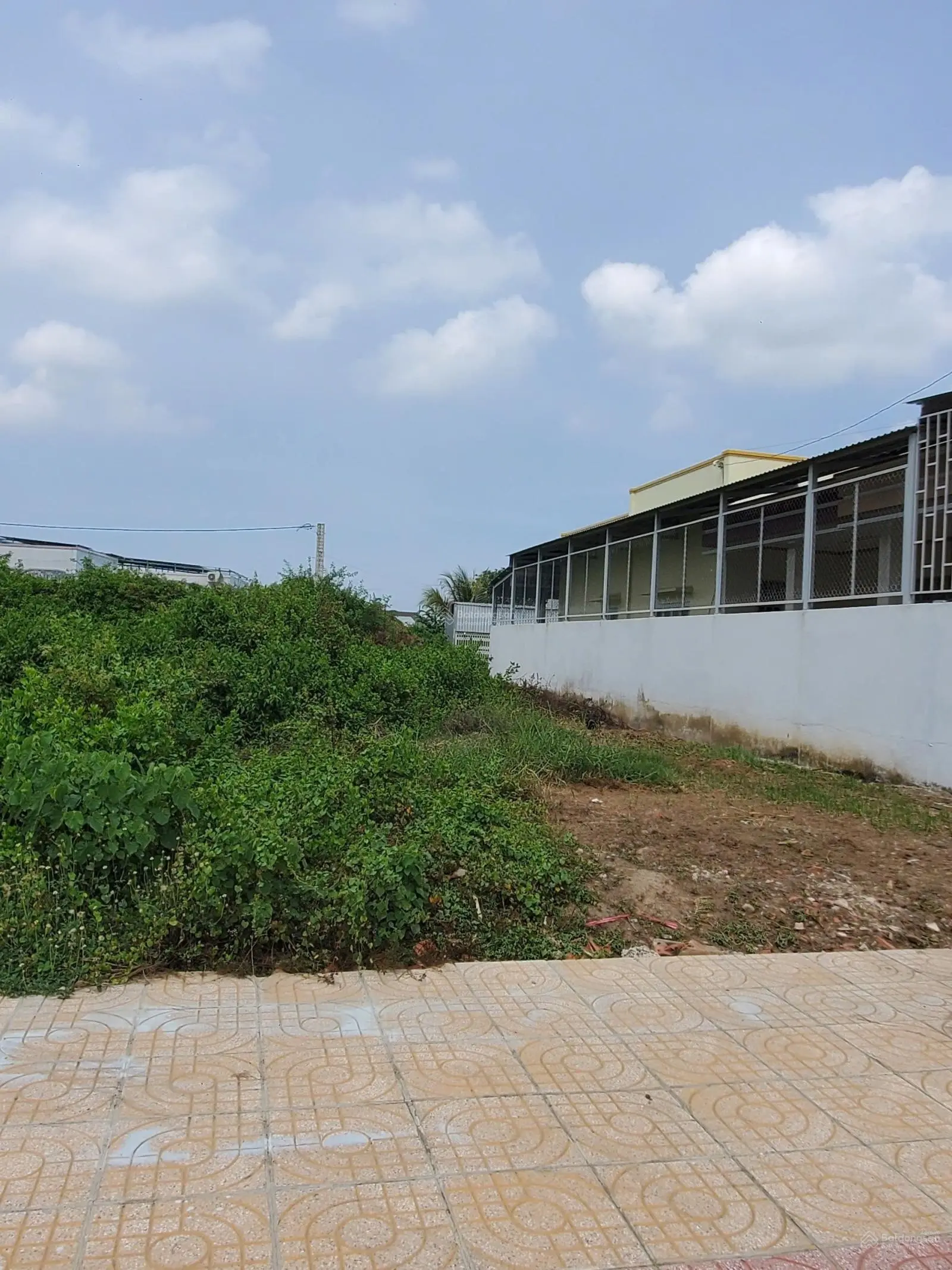 chủ cần bán đất tại xã Tân Hiệp, huyện Hóc Môn TPHCM 80m2/860tr sổ riêng sang tên công chứng liền