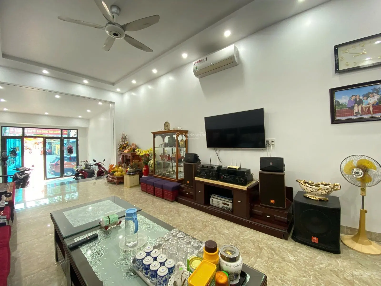 Bán nhà 4 tầng thang máy mặt đường Nguyễn Văn Hới, Cát Bi, Hải An, Hải Phòng