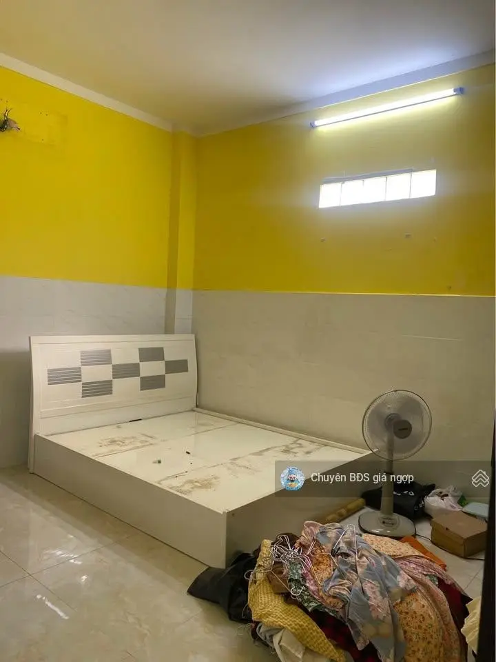 Bán gấp nhà 2 tầng- 120m2 ngộp bank - lã xuân oai quận 9 giá chỉ 4,5 tỷ - lh 0764751240