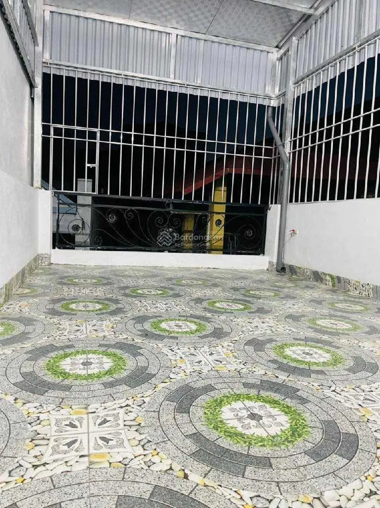 Bán Nhà Mới-Đẹp Mê Ly- 34m-Ô Tô Đỗ Cổng-Ở Ngay-Xuân Đỉnh
