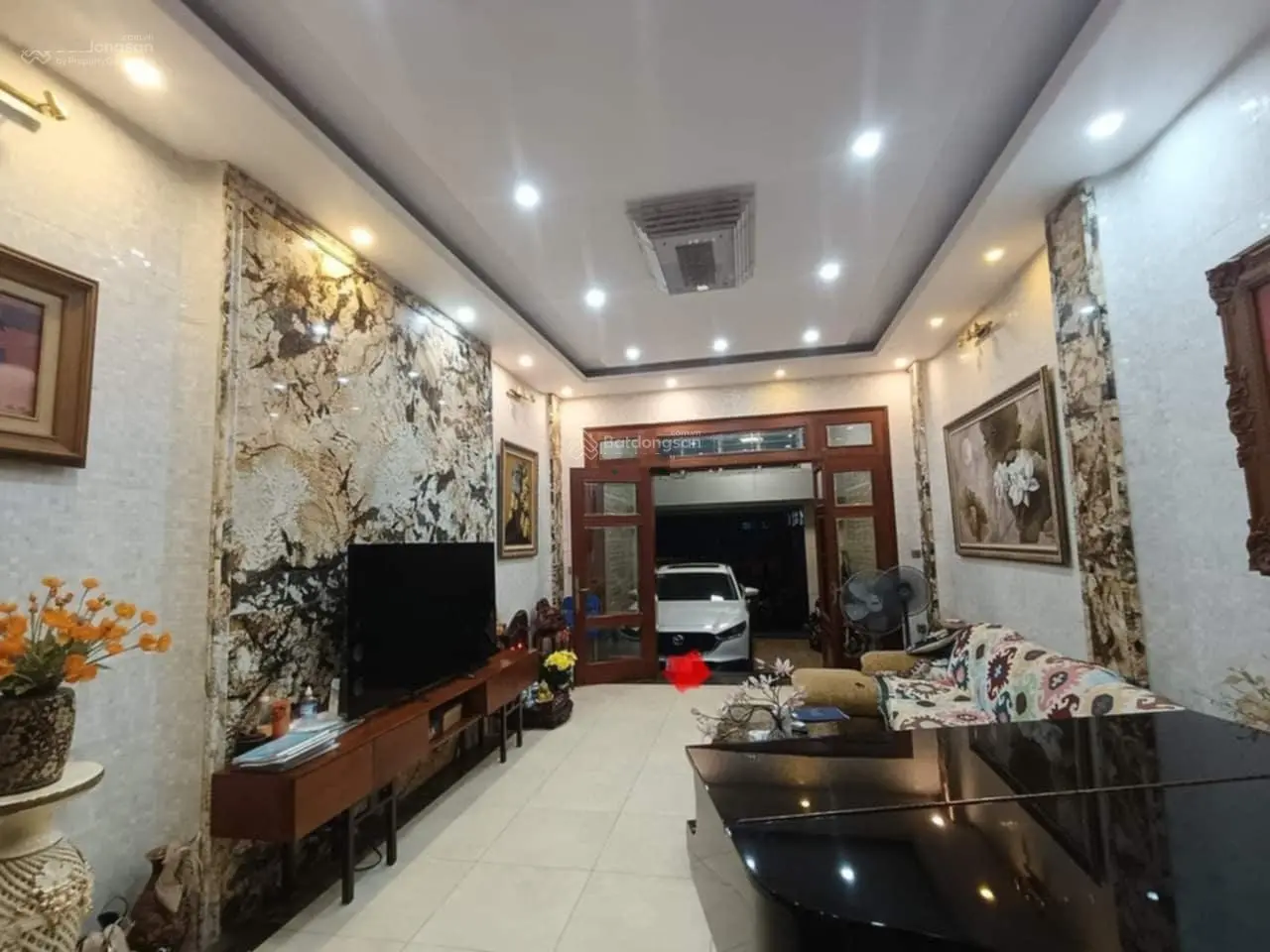 Bán 88m2 nhà dân xây phân lô quân đội phố Lê Trọng Tấn, gara ô tô 7 chỗ, ô tô tránh, chỉ 2x tỷ