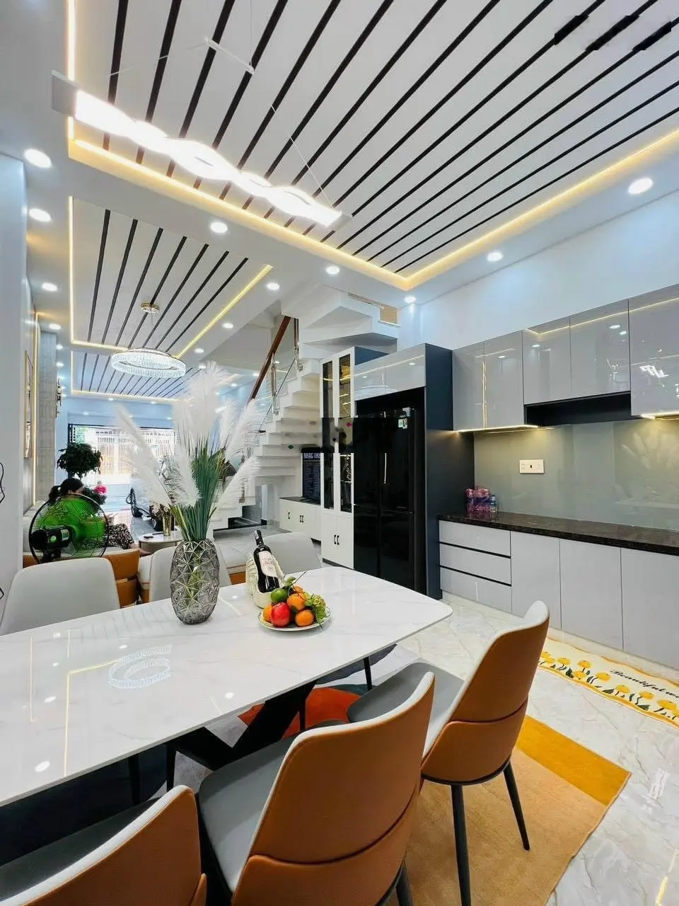 Ngộp ngân hàng bán gấp nhà 51m2 Nhất Chi Mai, Tân Bình. SHR. LH 0708 052 *** Phụng