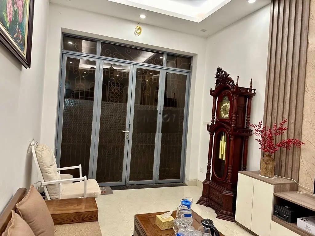 Bán Nhà Đội Cấn 35m2 x 5Tầng 3PN Giá 6,2Tỷ KD Cho Thuê GT Thuận Tiện