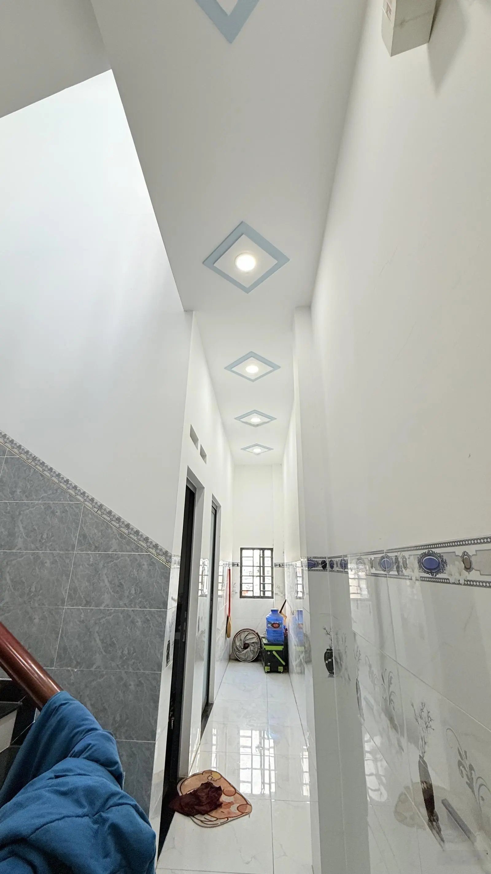 Bán nhà 1 trệt 2 lầu 1 tum dân xây ở kiên cố An Bình - Dĩ An - Bình Dương