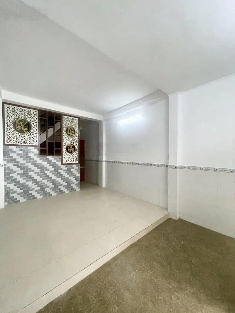 Bán Nhà 3 Tầng Lý Thái Tổ 50m2 Ngang 5m Hiếm Có Nhỉnh 5 tỷ